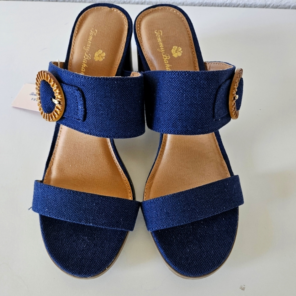 NWT Tommy Bahama Tonia Navy Buckle heeled Sandals